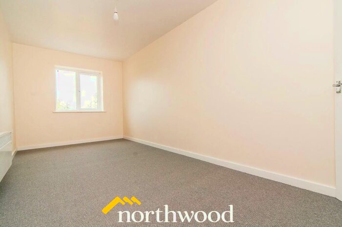 1 Bedroom Flat To Rent In Holmes Carr Crescent, Rossington, Doncaster, DN11