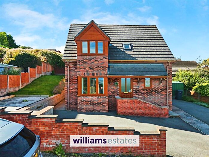 3 Bedroom Detached House For Sale In Willowfield Estate, Pentre Halkyn, CH8