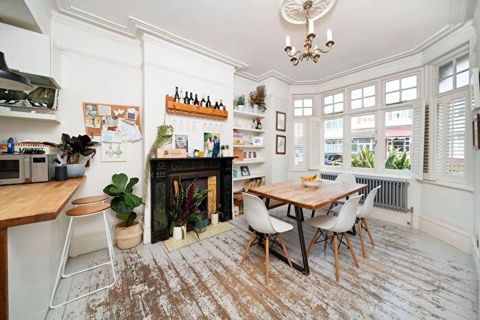 4 Bedroom Terraced House To Rent In Arragon Gardens, London, SW16