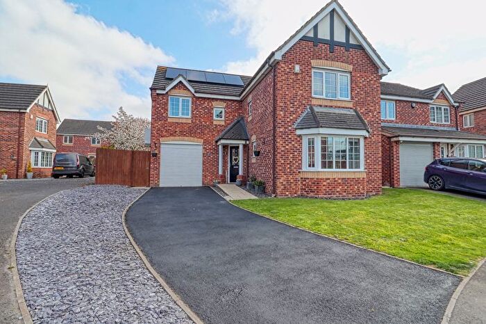 4 Bedroom Detached House For Sale In Old School Lane, Keadby, Scunthorpe, DN17