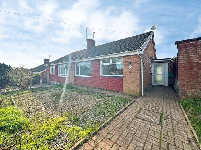 2 Bedroom Bungalow To Rent In Severn Road, Oadby, Leicester, LE2