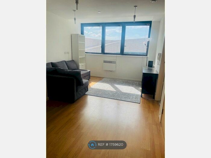 1 Bedroom Flat To Rent In Mann Island, Liverpool, L3
