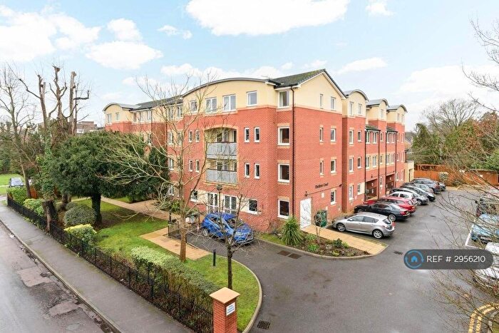 1 Bedroom Flat To Rent In Addlestone Park, Addlestone, KT15