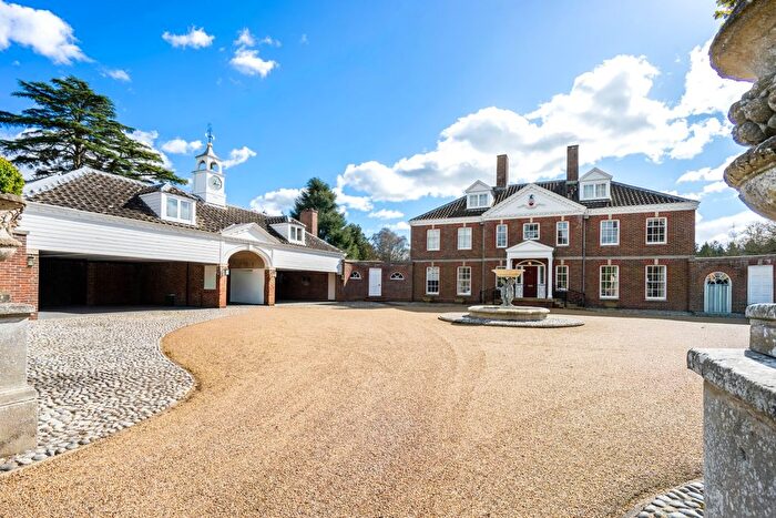 6 Bedroom Country House To Rent In East Carleton, Norfolk, NR14