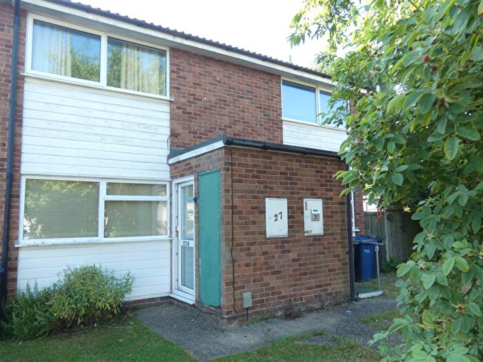 2 Bedroom Maisonette To Rent In Glenmere Close, Cambridge, CB1