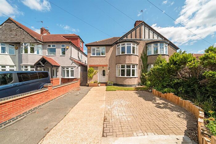 4 Bedroom Semi-Detached House For Sale In Southborough Lane, Bromley, BR2