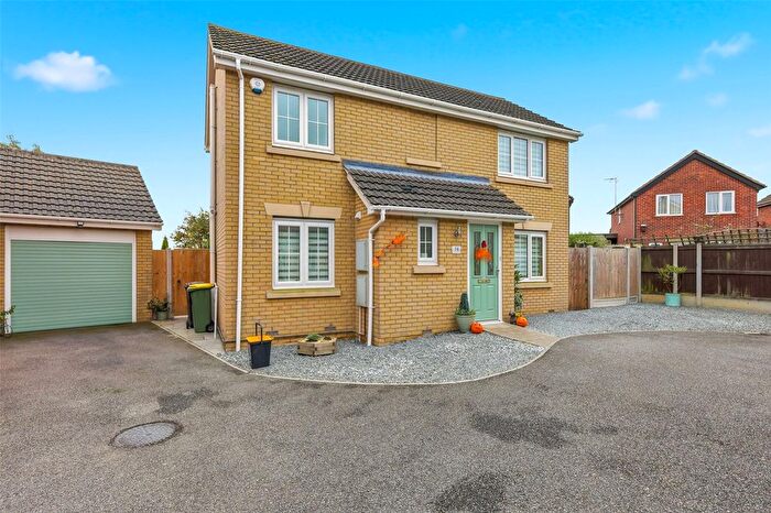 3 Bedroom Detached House For Sale In Havengore Close, Great Wakering, Essex, SS3