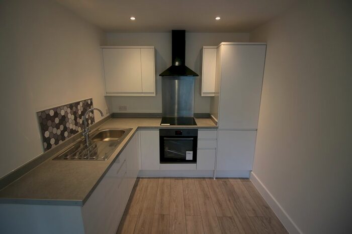 1 Bedroom Flat To Rent In Postway Mews, Ilford, IG1