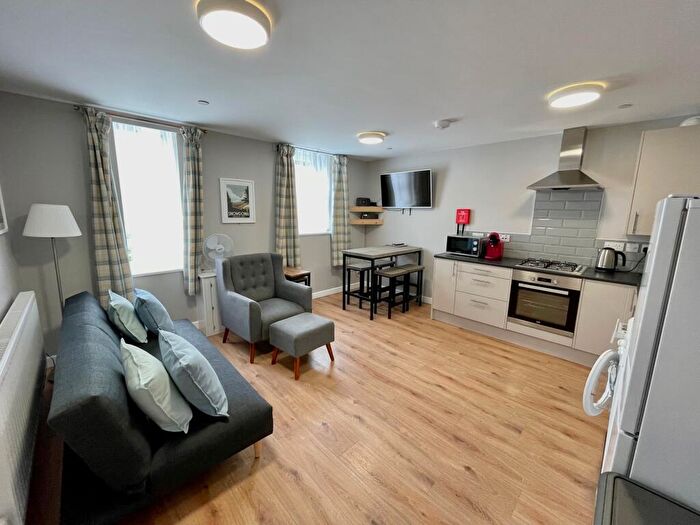 2 Bedroom Apartment To Rent In Beauchamp Street, Cardiff, CF11