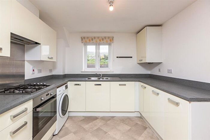 2 Bedroom Flat For Sale In New Cut Road, Swansea, SA1