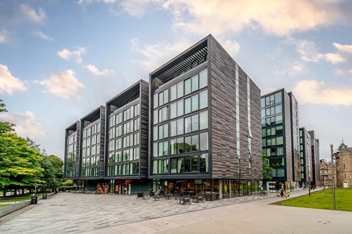 1 Bedroom Apartment For Sale In Simpson Loan, Edinburgh, Midlothian, EH3