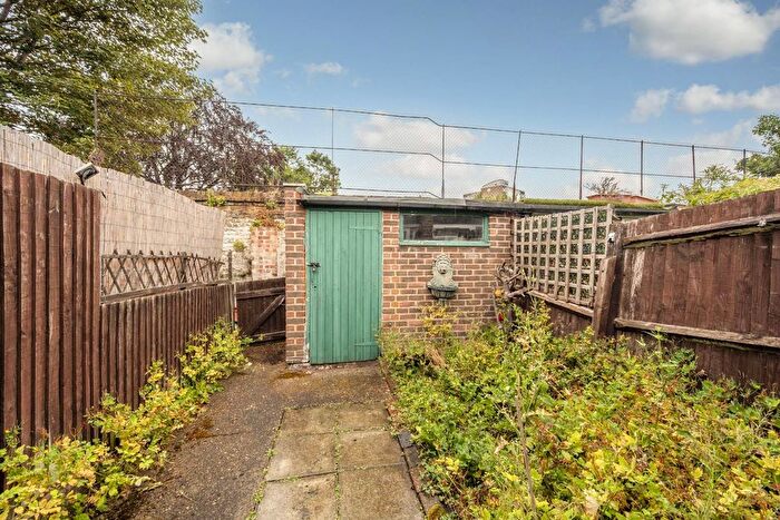 3 Bedroom Property To Rent In Fulwood Walk, Southfields, London, SW19