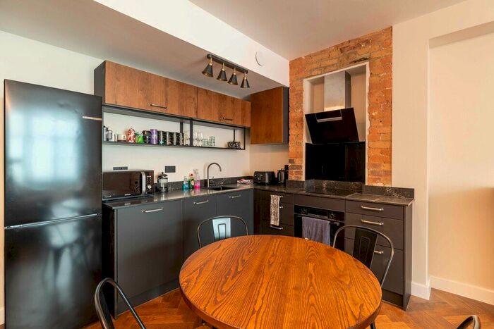 2 Bedroom Flat To Rent In Dawes Road, Fulham, SW6