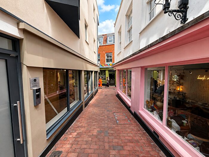 1 Bedroom Maisonette To Rent In Hanningtons Lane, Brighton, BN1