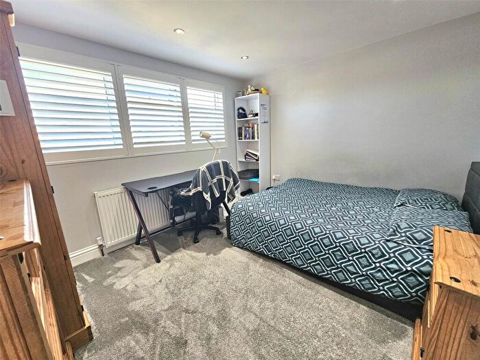 5 Bedroom Semi-Detached House To Rent In Trent Avenue, Upminster, RM14