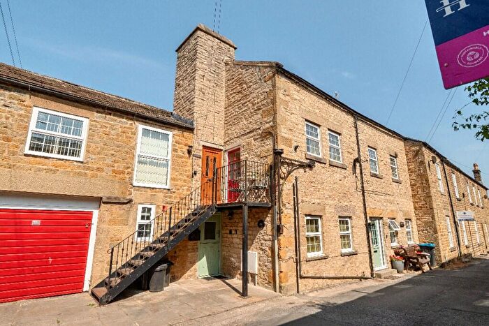 2 Bedroom Flat For Sale In College Lane, Masham, HG4