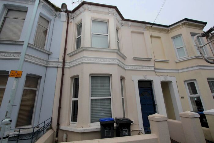 1 Bedroom Flat To Rent In Clifton Road, Worthing, BN11