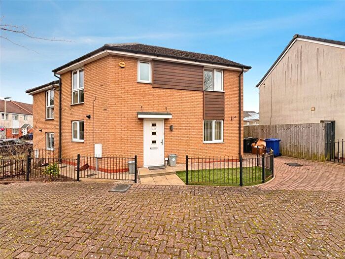 3 Bedroom Semi Detached House To Rent In Priory Road, Dudley, West Midlands, DY1