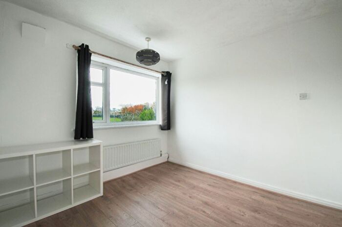 3 Bedroom Town House To Rent In Bed House – Dorchester Road, Swinton, M27