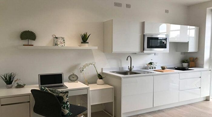 Studio To Rent In Orme Road, Newcastle-Under-Lyme, ST5