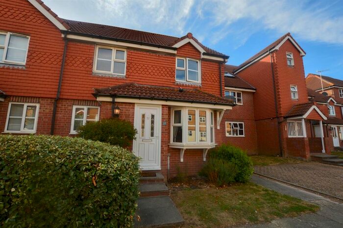 2 Bedroom Terraced House To Rent In Falmouth Close, Eastbourne, BN23