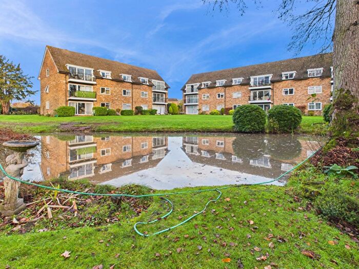 3 Bedroom Flat For Sale In Old House Court, Church Lane, Wexham, Buckinghamshire, SL3