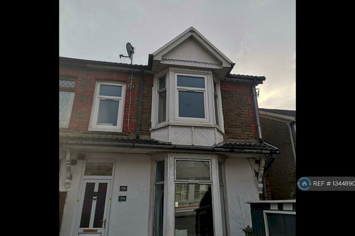 2 Bedroom Flat To Rent In Treforest, Pontypridd, CF37