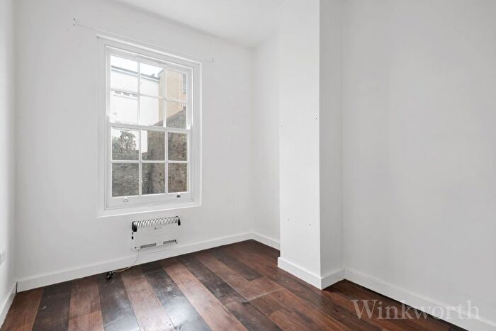 1 Bedroom Flat To Rent In New Cross Road, London, SE14