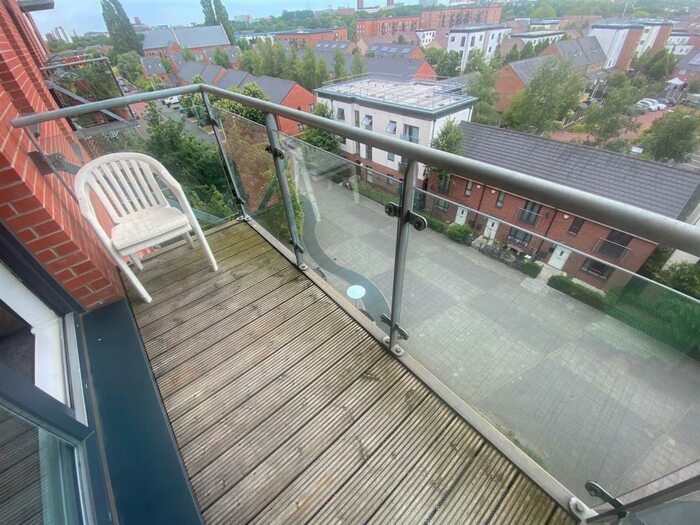 2 Bedroom Flat To Rent In The Vibe, Broughton Lane, New Broughton, M7