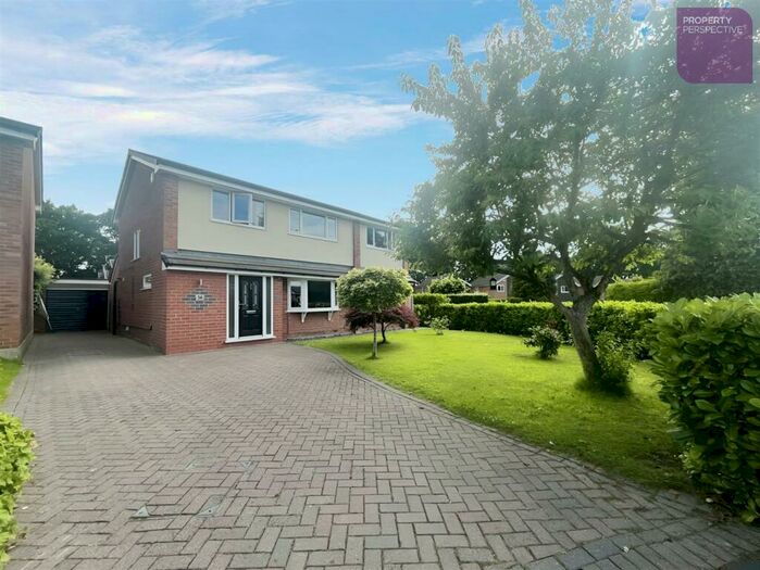 Houses for sale & to rent in SK12 1AR, Oakfield Road, Poynton East And