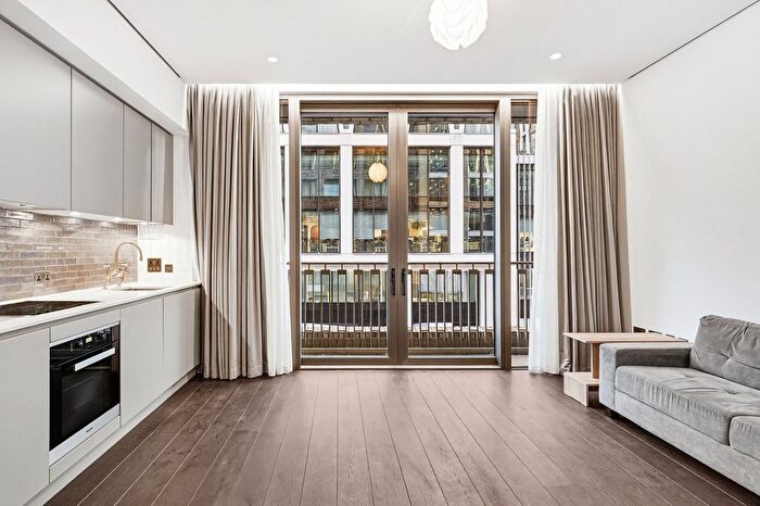 1 Bedroom Flat For Sale In Victoria Street, Strutton Ground, SW1H