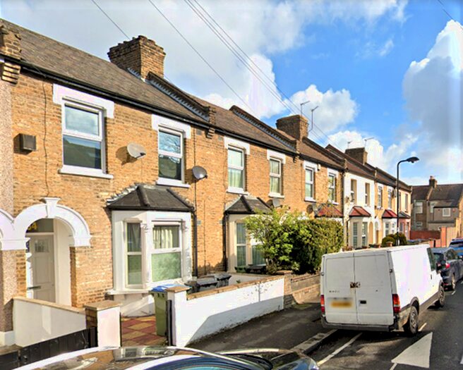 4 Bedroom House To Rent In Ramsay Road, Forest Gate, E7