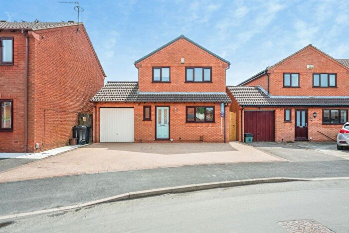 4 Bedroom Detached House For Sale In Merrybower Close, Stenson Fields, Derby, DE24