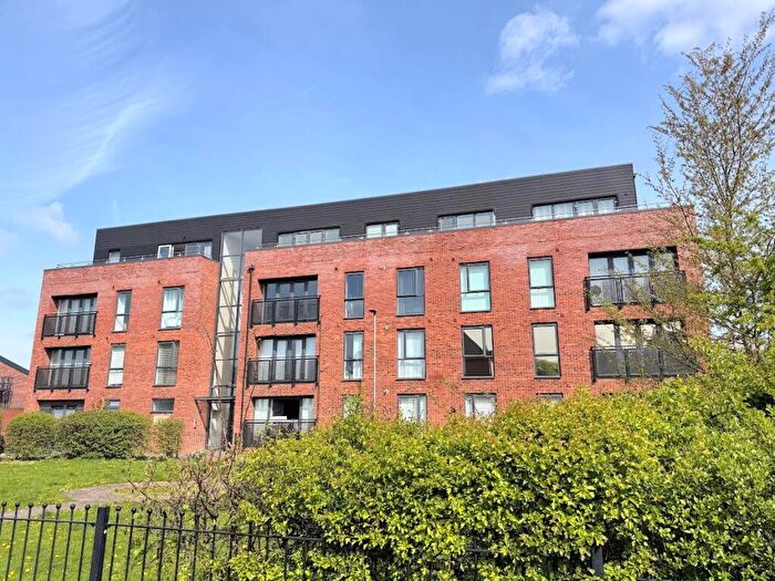 2 Bedroom Apartment For Sale In Somerset Close, Derby, DE22