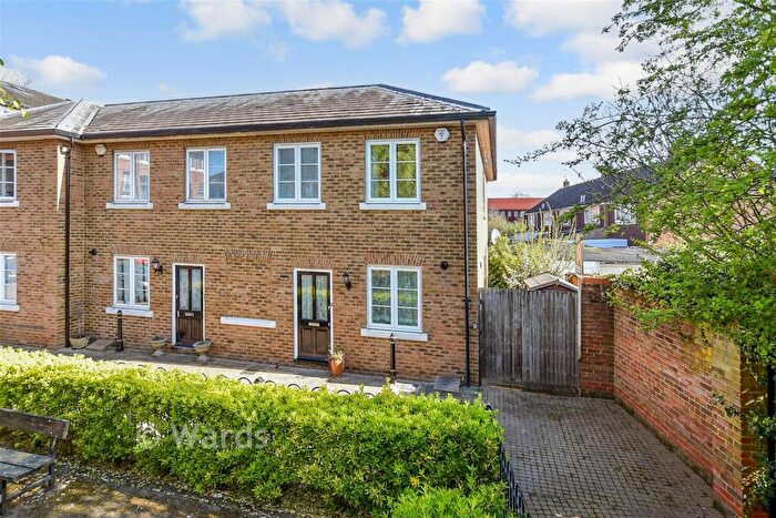 3 Bedroom Semi Detached House For Sale In The Spires, Canterbury, Kent, CT2