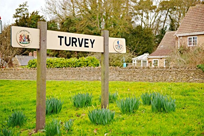 2 Bedroom Bungalow For Sale In Tandys Close, Turvey, Bedfordshire, MK43
