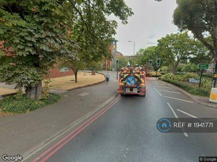 2 Bedroom Flat To Rent In Homefield Park, Sutton, SM1