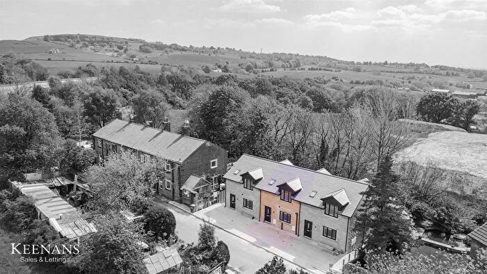 3 Bedroom Town House For Sale In Bentley Lane, Bury, BL9