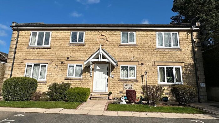 1 Bedroom Flat To Rent In Nialls Court, Thackley, Bradford, BD10