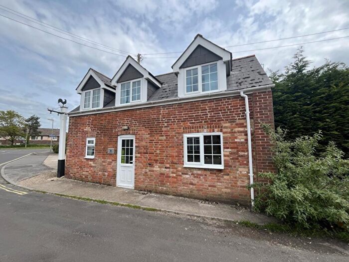 1 Bedroom House For Sale In New Street, Ringwood, BH24