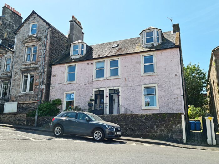 3 Bedroom Flat For Sale In Castle Street, Rothesay, PA20