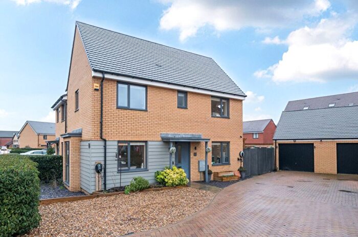 3 Bedroom Semi-Detached House For Sale In Burgoyne Avenue, Wootton, MK43