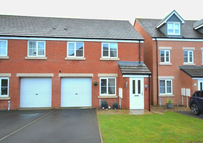 3 Bedroom Semi-Detached House For Sale In Peppercorn Close, Shildon, DL4