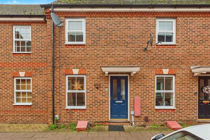 2 Bedroom Terraced House For Sale In Queensgate, Aylesbury, HP19