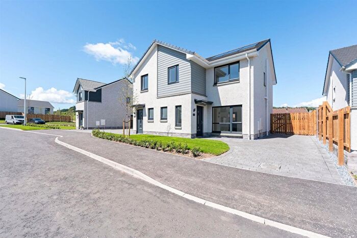 3 Bedroom Semi Detached House For Sale In Linen Court, Balmullo, KY16