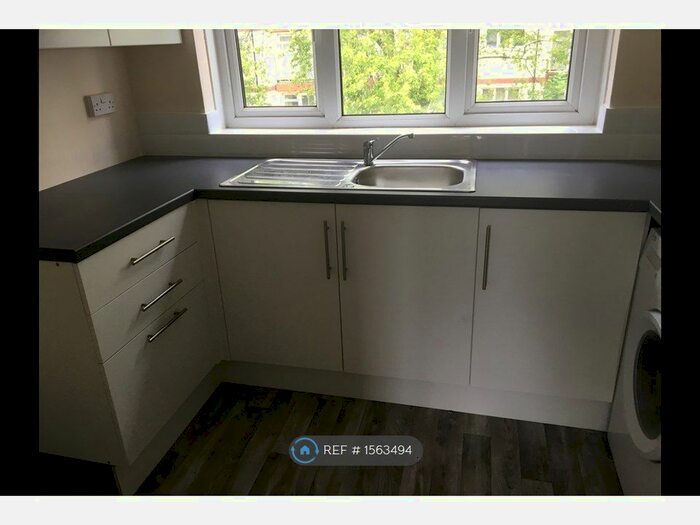 1 Bedroom Flat To Rent In Winyates, Redditch, B98