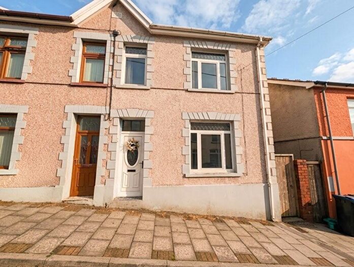 3 Bedroom Semi Detached House For Sale In Lock Street, Abercynon, Mountain Ash, CF45