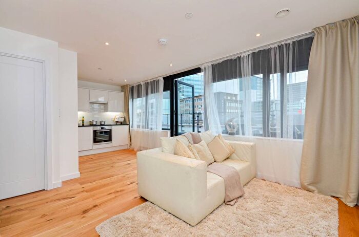 2 Bedroom Flat To Rent In Scarbrook Road, Croydon, CR0