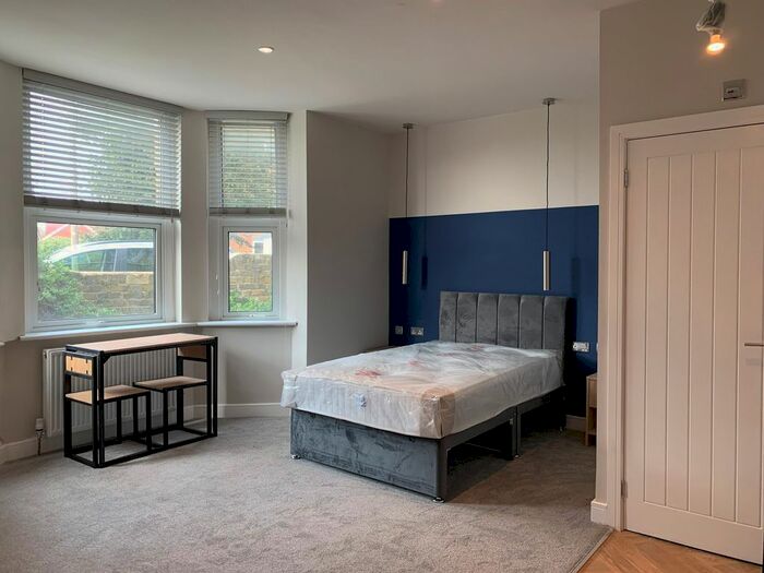 1 Bedroom Studio To Rent In Cliftonville Avenue, Ramsgate, CT12