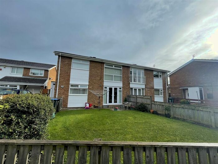 2 Bedroom Flat To Rent In Bowmont Walk, Chester Le Street, DH2